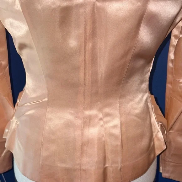 👗 Vintage 1940s Carlye Pale Pink Satin Suit – Frog Buttons, Peplum Waist – EUC - Picture 10 of 16